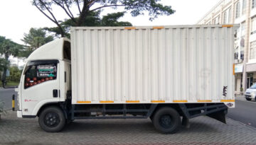 unit sewa mobil box jakarta (4)